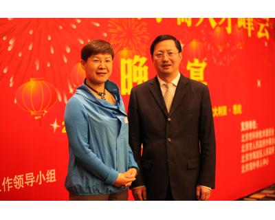 中關(guān)村管委會(huì)主任郭洪在澳大利亞邀請(qǐng)栗世芳?xì)w國(guó)創(chuàng)業(yè)